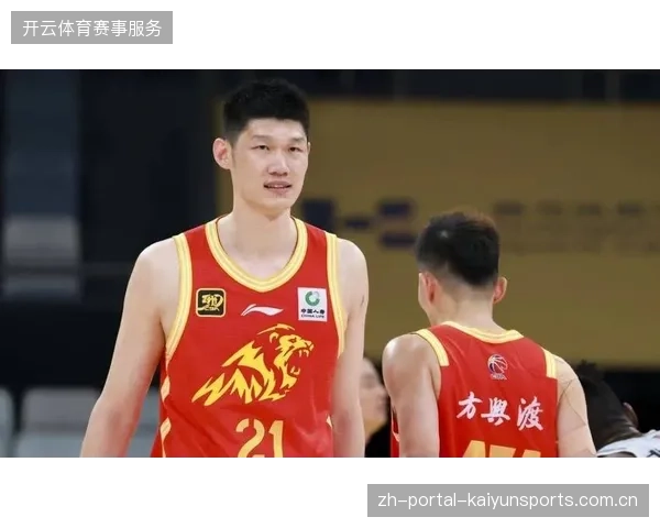 胡金秋凭借在篮下无解的终结效率当选月最佳，其进攻区域高度集中于三秒区